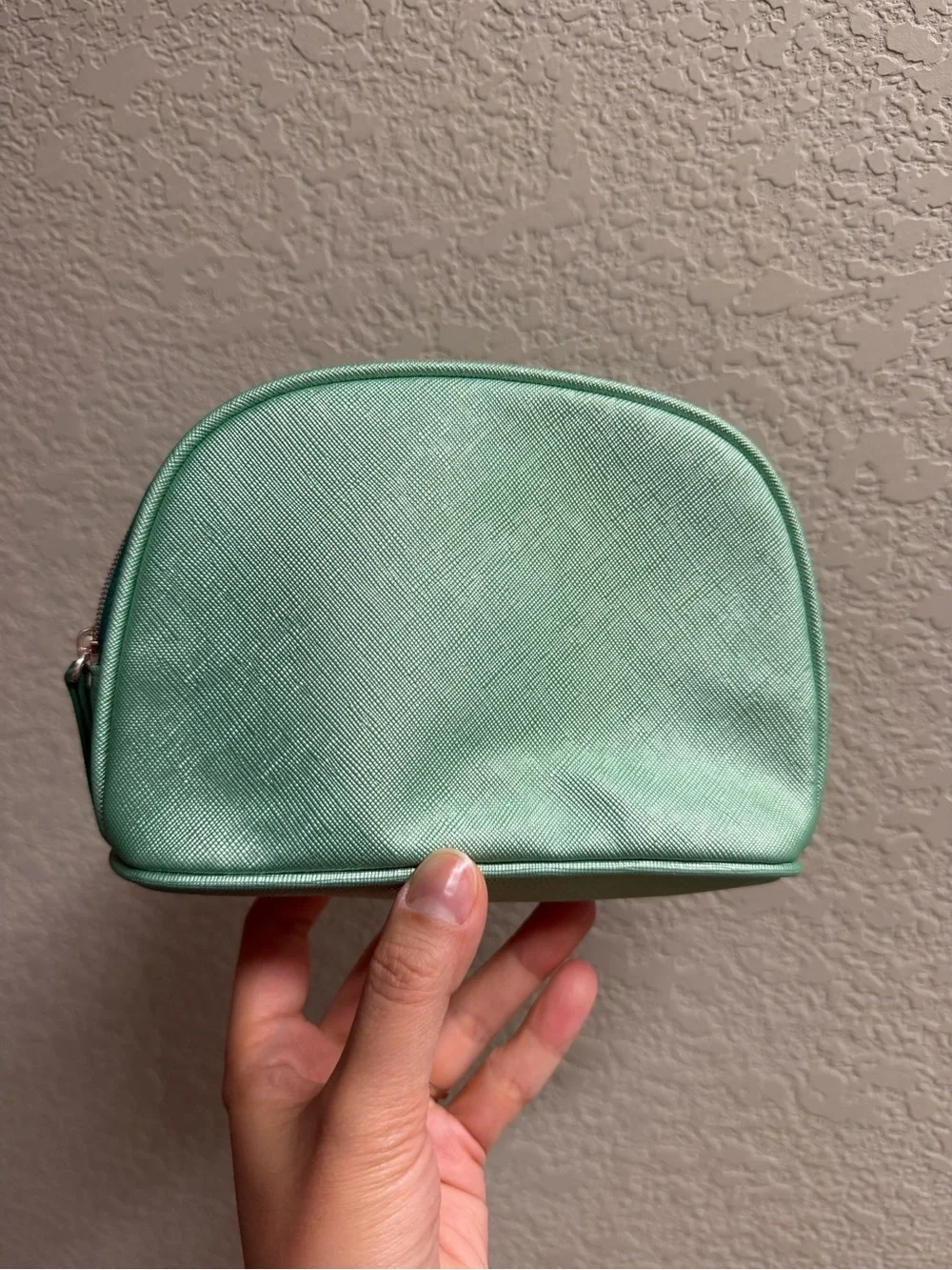La Mer Green Cosmetic / Makeup Bag